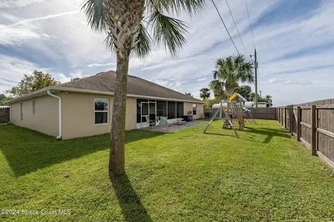 817 Serenade Street NW Palm Bay FL 32907