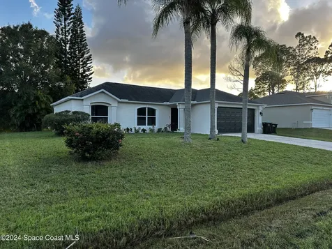 1060 Altamira Street NW Palm Bay FL 32907