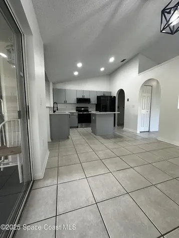 1060 Altamira Street NW Palm Bay FL 32907