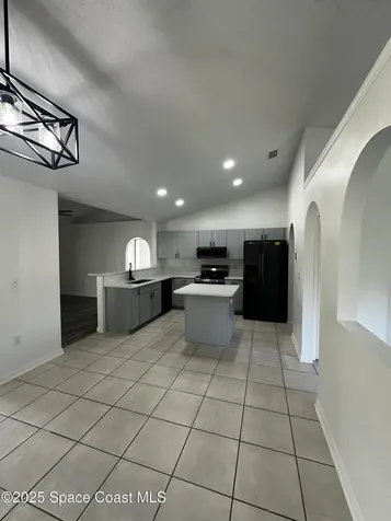 1060 Altamira Street NW Palm Bay FL 32907