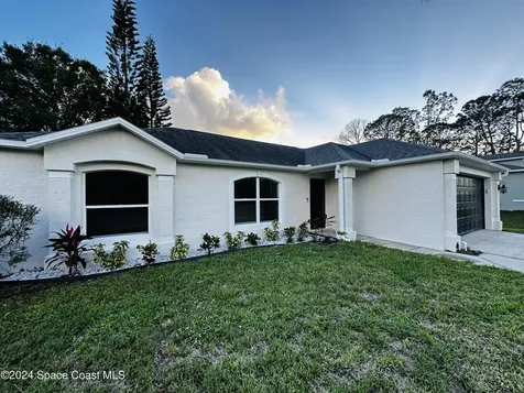 1060 Altamira Street NW Palm Bay FL 32907