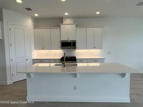 3038 Pangea Circle Melbourne FL 32940