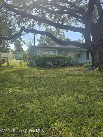 4404 W Paul Avenue Tampa FL 33611