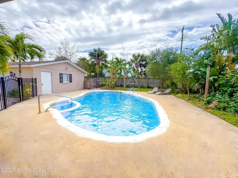 215 Bonita Drive Merritt Island FL 32952