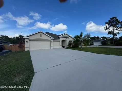 791 Montrose Street SE Palm Bay FL 32909