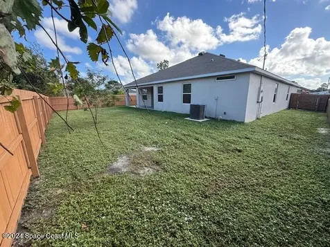 791 Montrose Street SE Palm Bay FL 32909