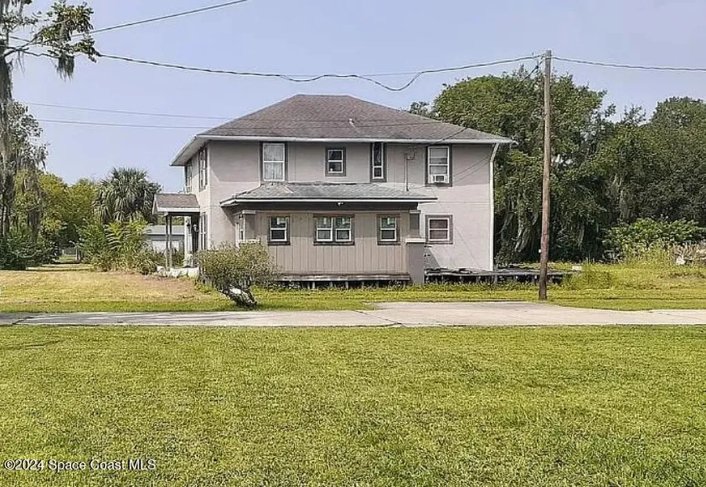 2790 Celery Avenue Sanford FL 32771