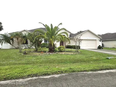 556 Bernardo Avenue NE Palm Bay FL 32907