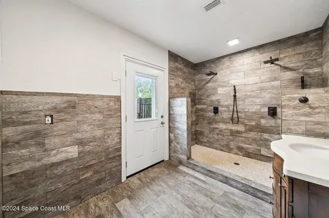 425 Riverside Avenue Merritt Island FL 32953