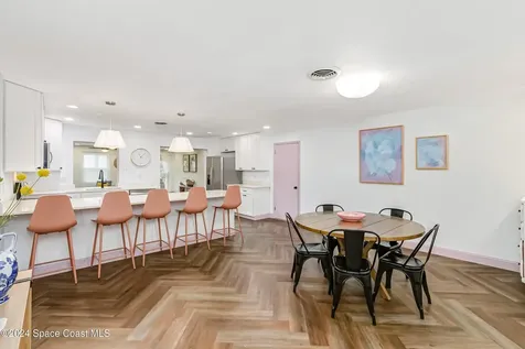 221 Espanola Way Melbourne FL 32901