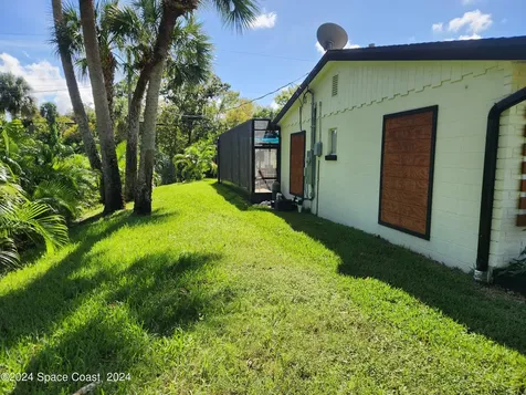 637 Espanola Way Melbourne FL 32901
