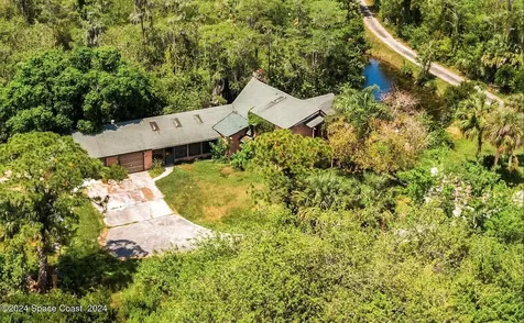 1835 Cypress Lake Drive Grant FL 32949