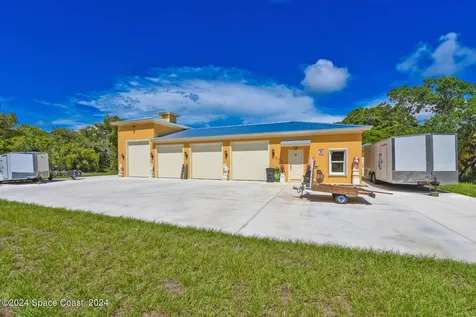 8073 S Indian River S Drive Fort Pierce FL 34982