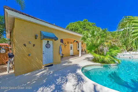 8073 S Indian River S Drive Fort Pierce FL 34982