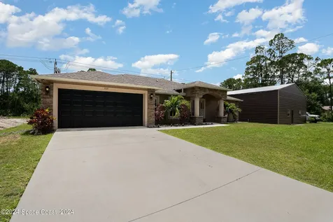 506 Warwick Street SE Palm Bay FL 32909
