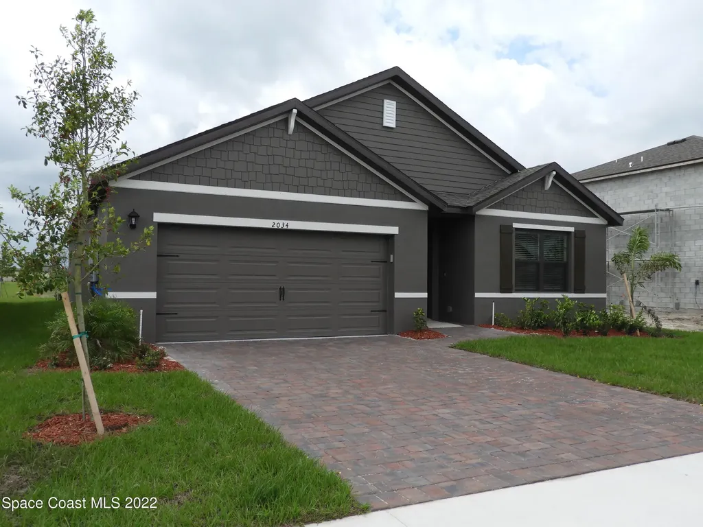 2034 Capital Drive SE Palm Bay FL 32909