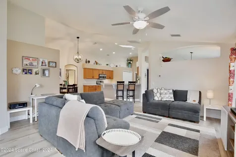 2403 Glasbern Circle Melbourne FL 32904