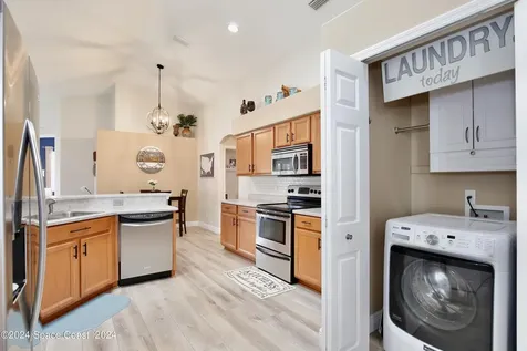 2403 Glasbern Circle Melbourne FL 32904