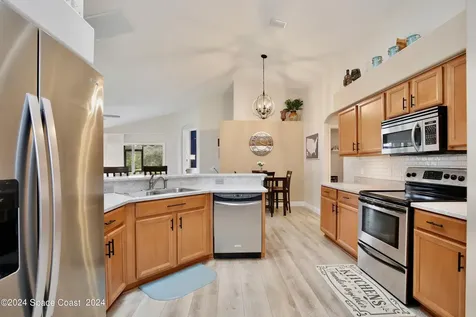 2403 Glasbern Circle Melbourne FL 32904
