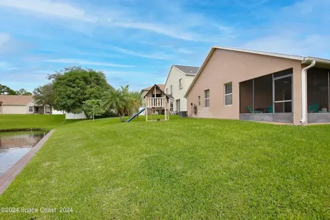 2403 Glasbern Circle Melbourne FL 32904