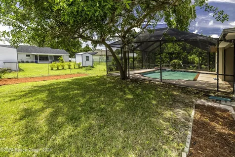 1872 Warton Avenue SE Palm Bay FL 32909