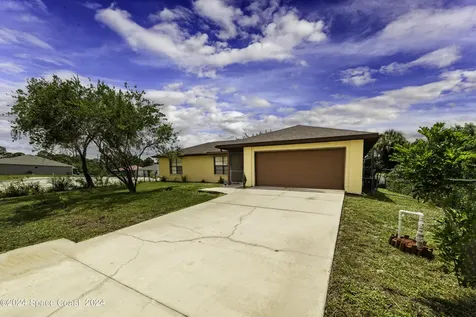 1872 Warton Avenue SE Palm Bay FL 32909
