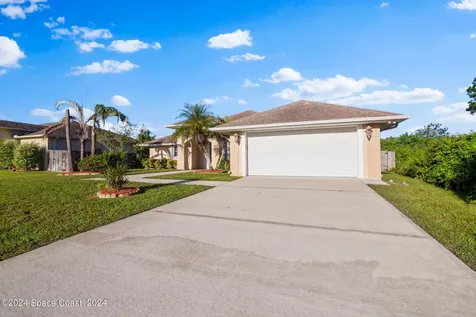 284 Dorado Avenue NE Palm Bay FL 32907