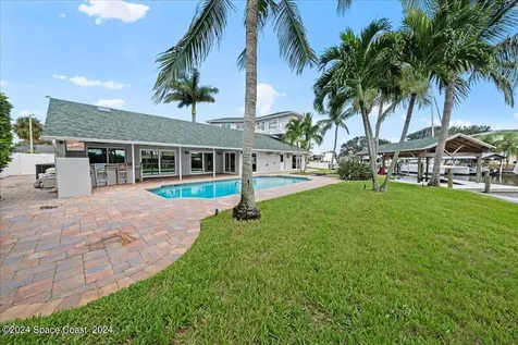 689 S Hedgecock Square Satellite Beach FL 32937