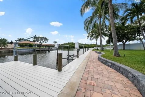 689 S Hedgecock Square Satellite Beach FL 32937