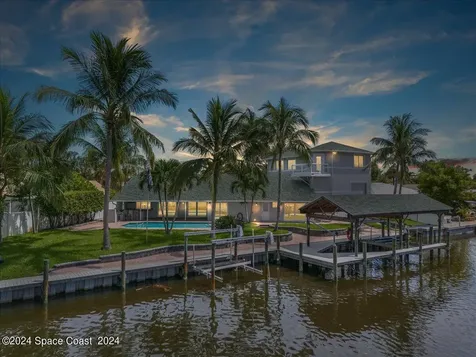 689 S Hedgecock Square Satellite Beach FL 32937