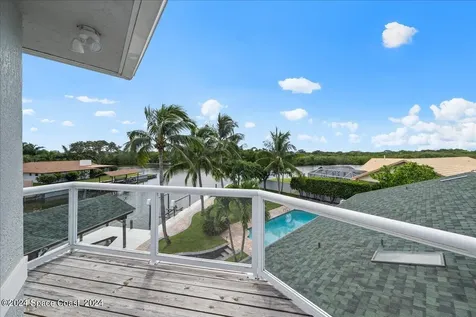 689 S Hedgecock Square Satellite Beach FL 32937