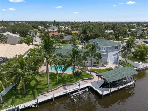 689 S Hedgecock Square Satellite Beach FL 32937