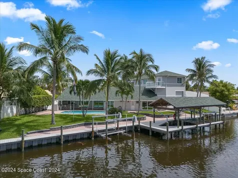 689 S Hedgecock Square Satellite Beach FL 32937