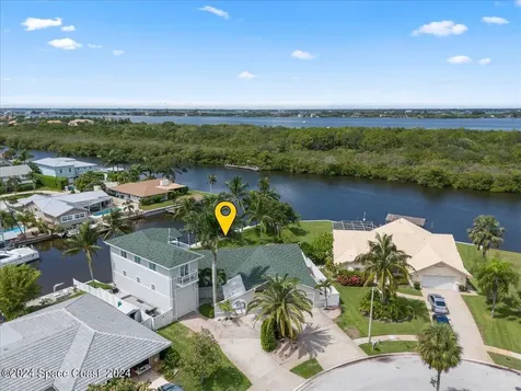 689 S Hedgecock Square Satellite Beach FL 32937