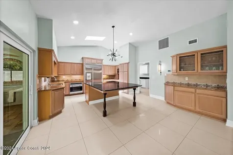 689 S Hedgecock Square Satellite Beach FL 32937