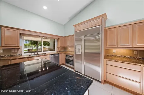689 S Hedgecock Square Satellite Beach FL 32937