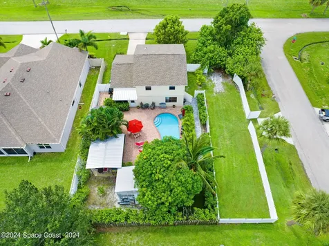 1067 Crocus Street NE Palm Bay FL 32907