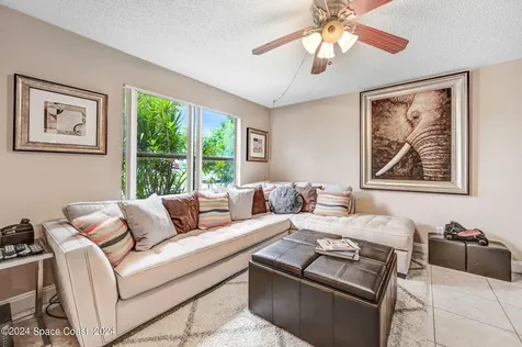1067 Crocus Street NE Palm Bay FL 32907