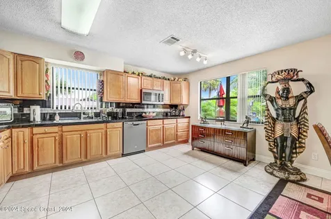 1067 Crocus Street NE Palm Bay FL 32907