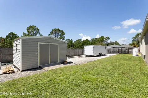 2953 Fig Road SE Palm Bay FL 32909