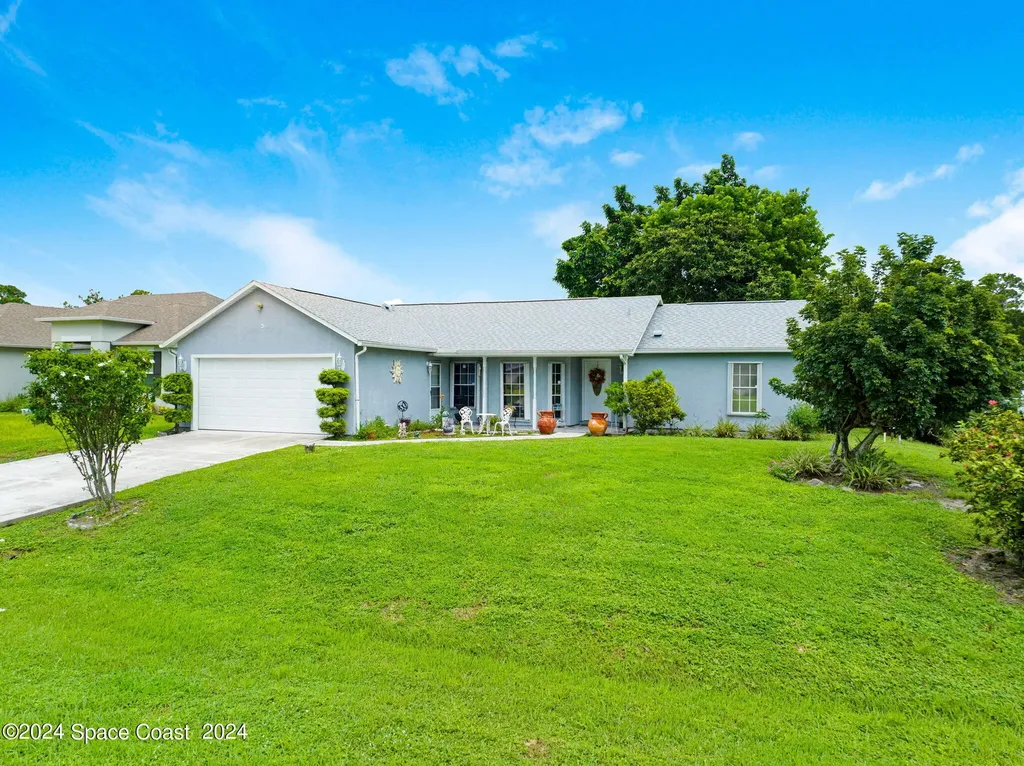 299 Vin Rose Circle SE Palm Bay FL 32909
