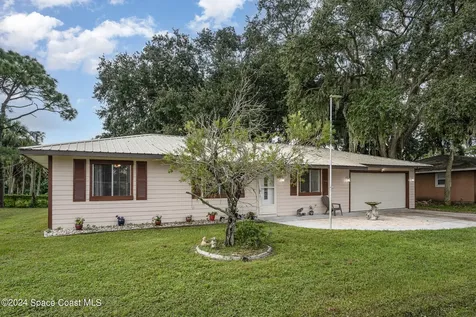 112 Americana Boulevard NW Palm Bay FL 32907