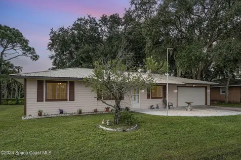 112 Americana Boulevard NW Palm Bay FL 32907