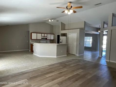 784 Munich Street NW Palm Bay FL 32907