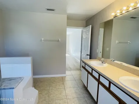 784 Munich Street NW Palm Bay FL 32907