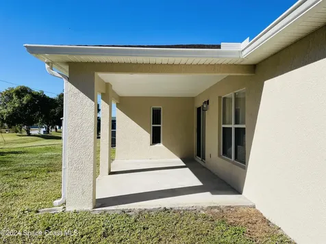 784 Munich Street NW Palm Bay FL 32907