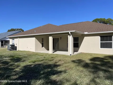 784 Munich Street NW Palm Bay FL 32907