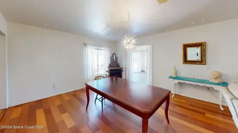 27 Indian Village Trail Cocoa Beach FL 32931