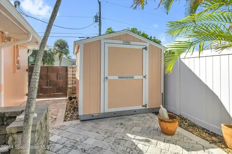 27 Indian Village Trail Cocoa Beach FL 32931