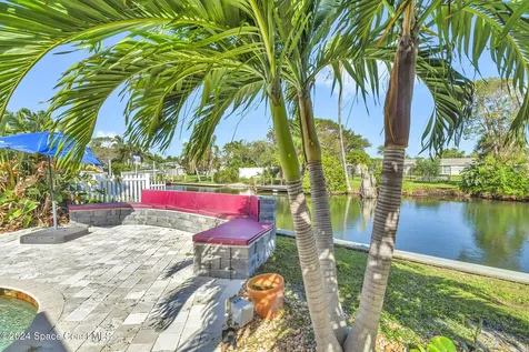 27 Indian Village Trail Cocoa Beach FL 32931